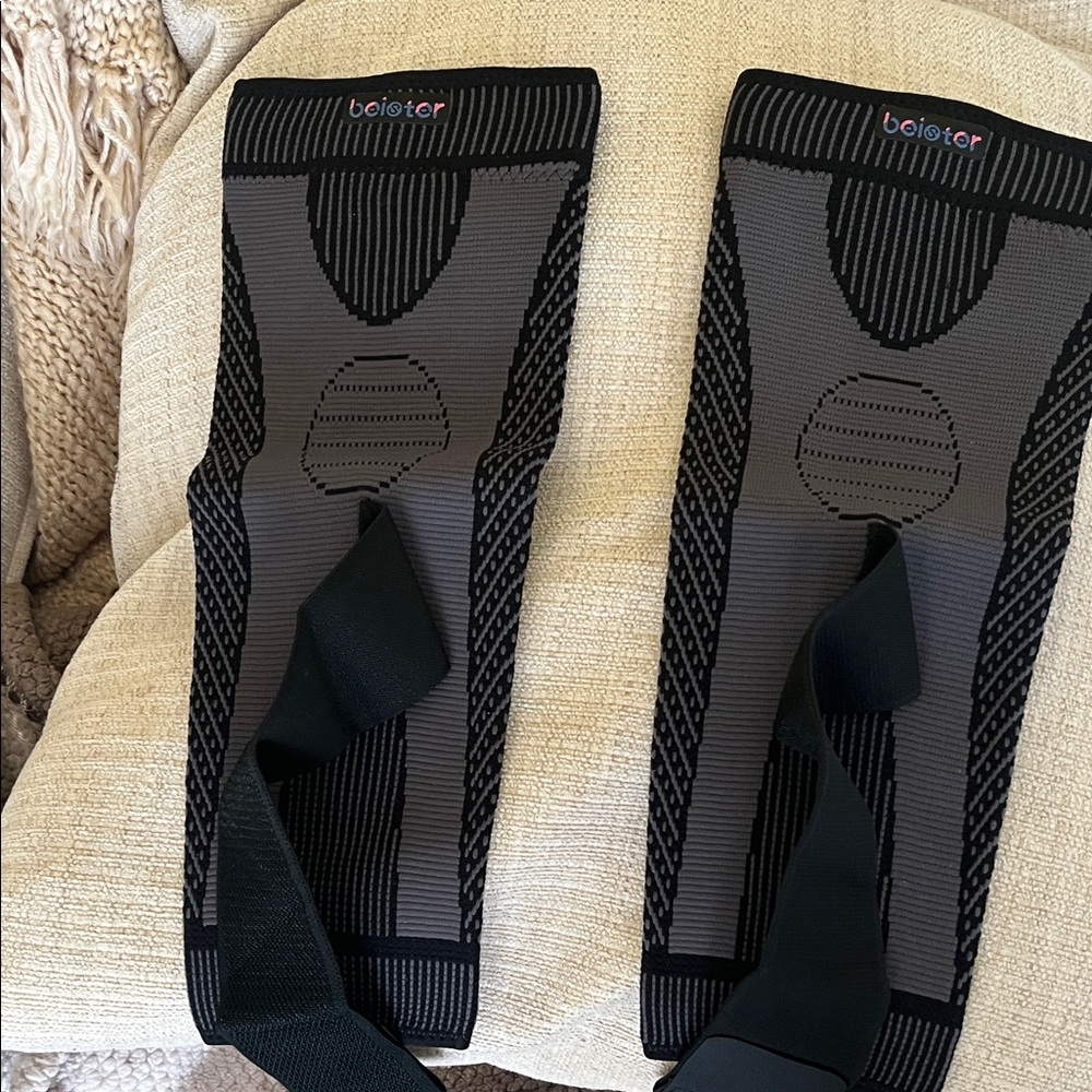 Compression Sleeves XL - Picture 2 of 6